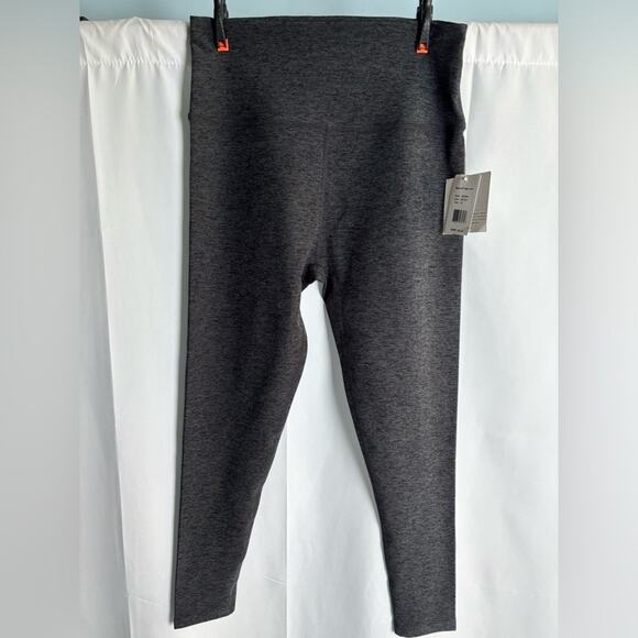 Beyond Yoga high waisted Midi Legging - Picture 5 of 7